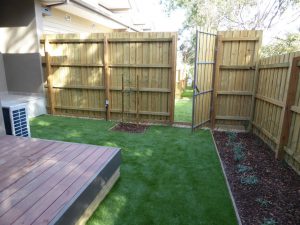 Deck Artificial Grass.jpg
